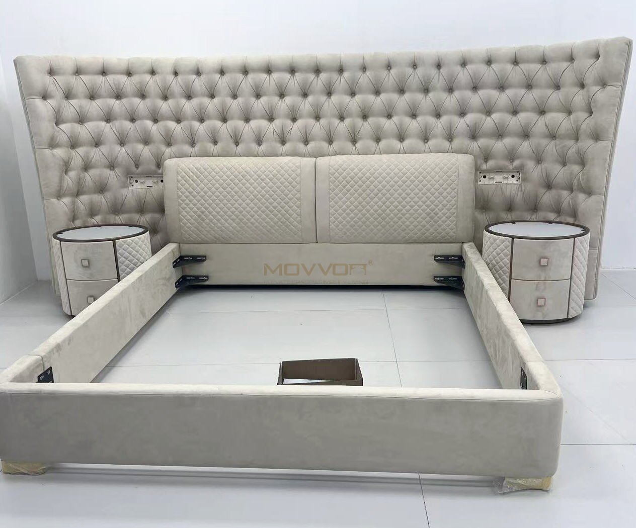 Luxury Wingback Tufted Velvet Bed Frame with Oversized Headboard